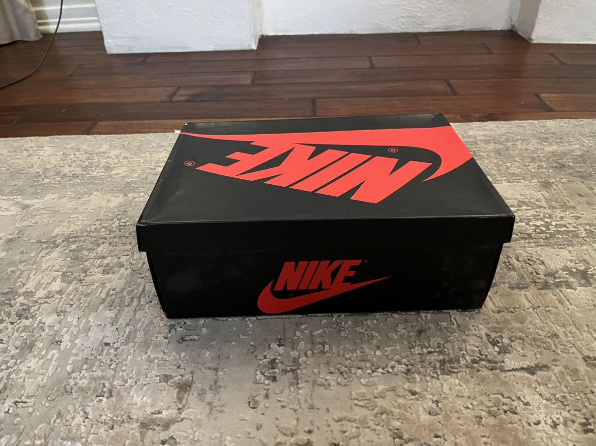 Jordan Brand Air Jordan 1 Retro High OG ‘Royal Toe’ 2020 Size US 9 / EU 42 - 12 Thumbnail