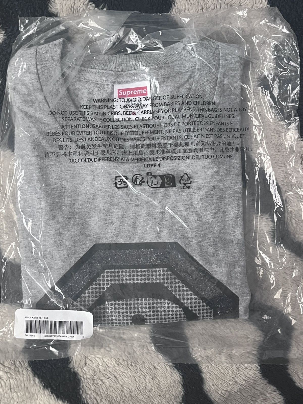 Supreme Supreme Rhinestone T Shirt Grey Black Size US M / EU 48-50 / 2 - 1 Thumbnail