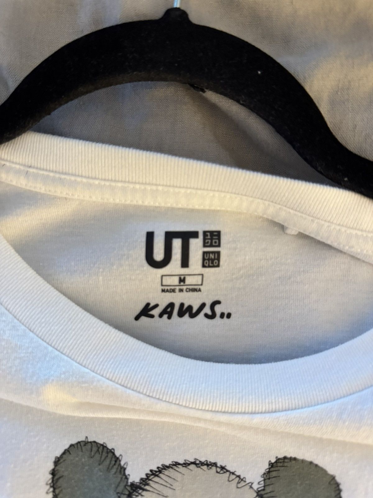 Kaws × Uniqlo Kaws Uniqlo Tee Size US M / EU 48-50 / 2 - 4 Thumbnail