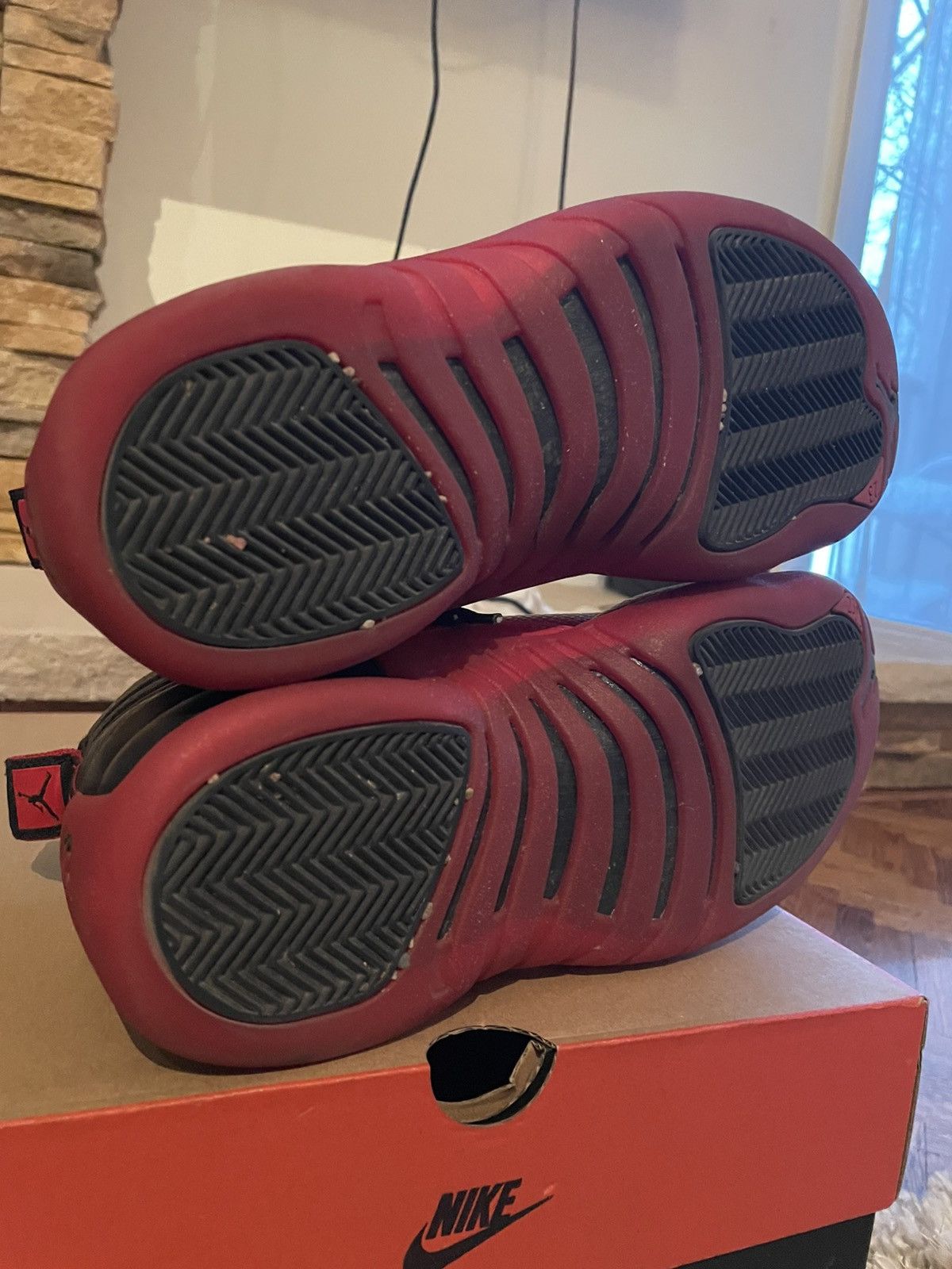 Jordan Brand Jordan 12 Flu Game Size US 9 / EU 42 - 8 Thumbnail