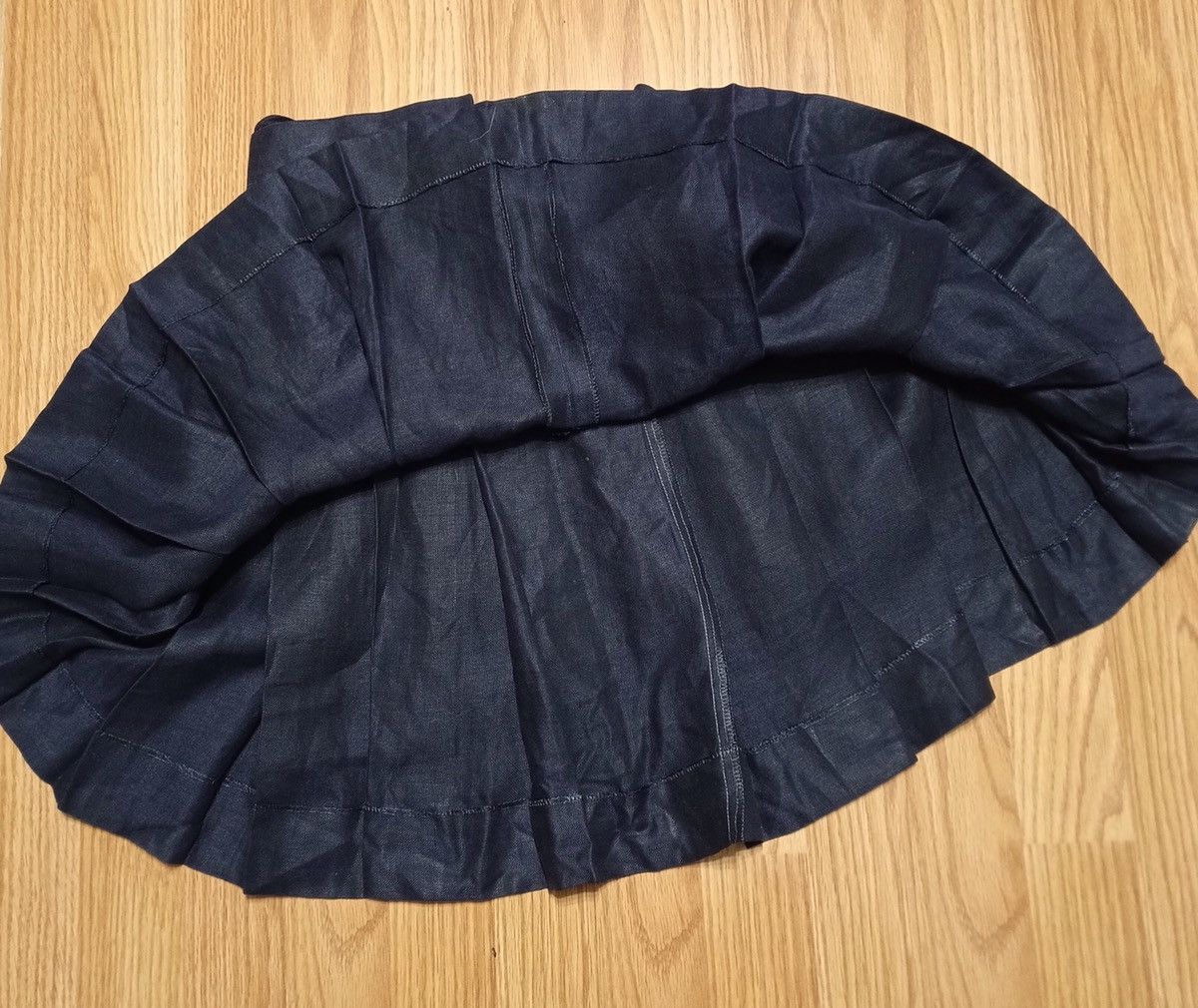 Chanel × Vintage CHANEL Vintage Navy Blue Pleated Skirt Size 26" / US 2 / IT 38 - 20 Thumbnail