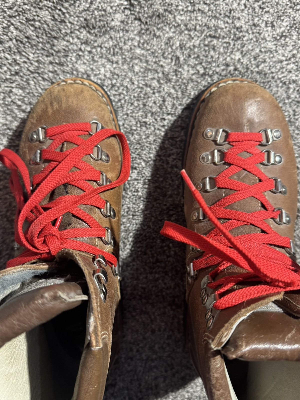 LOWA LOWA Mountaineering Boots Men’s MISMATCHED Sz 6M (R) 5.5M L Size US 6 / EU 39 - 8 Thumbnail