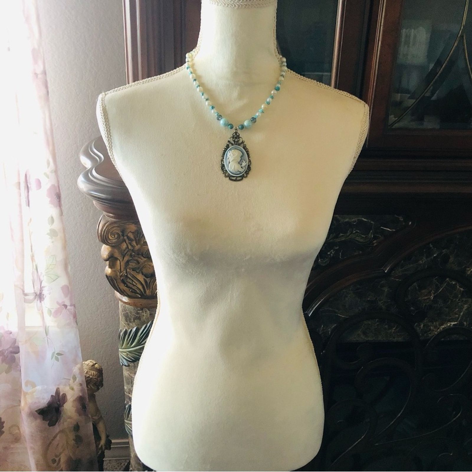 Handmade Handcrafted lady cameo filigree dyed agate howlite necklac Size ONE SIZE - 5 Thumbnail