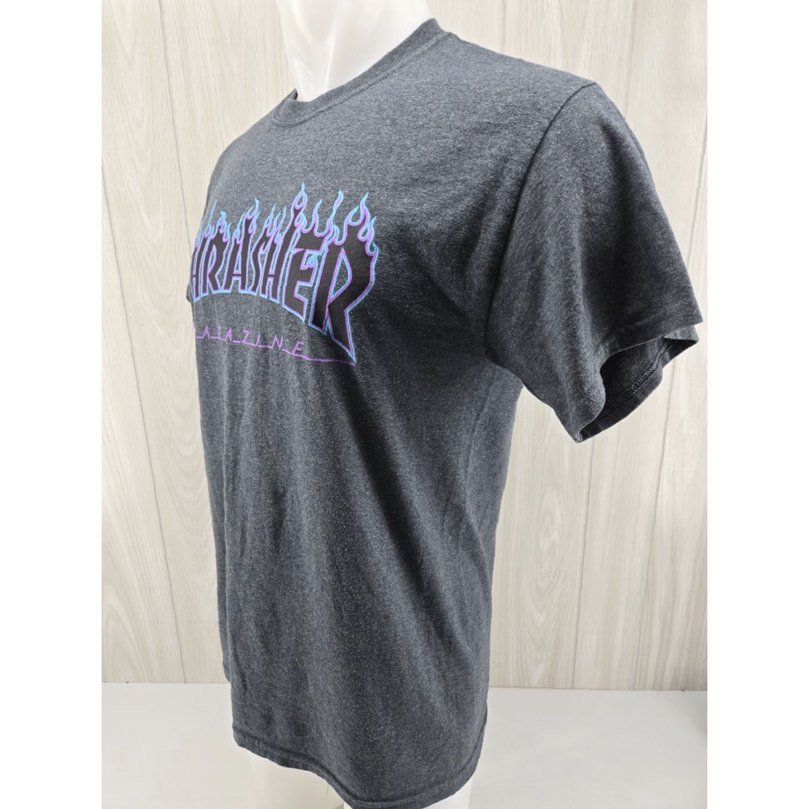 Thrasher Thrasher Magazine T-Shirt Mens M Skateboarding Gray Purple Logo Shirt Mens Medium Skateboard Thrasher Logo 90s Fire Size US M / EU 48-50 / 2 - 5 Thumbnail