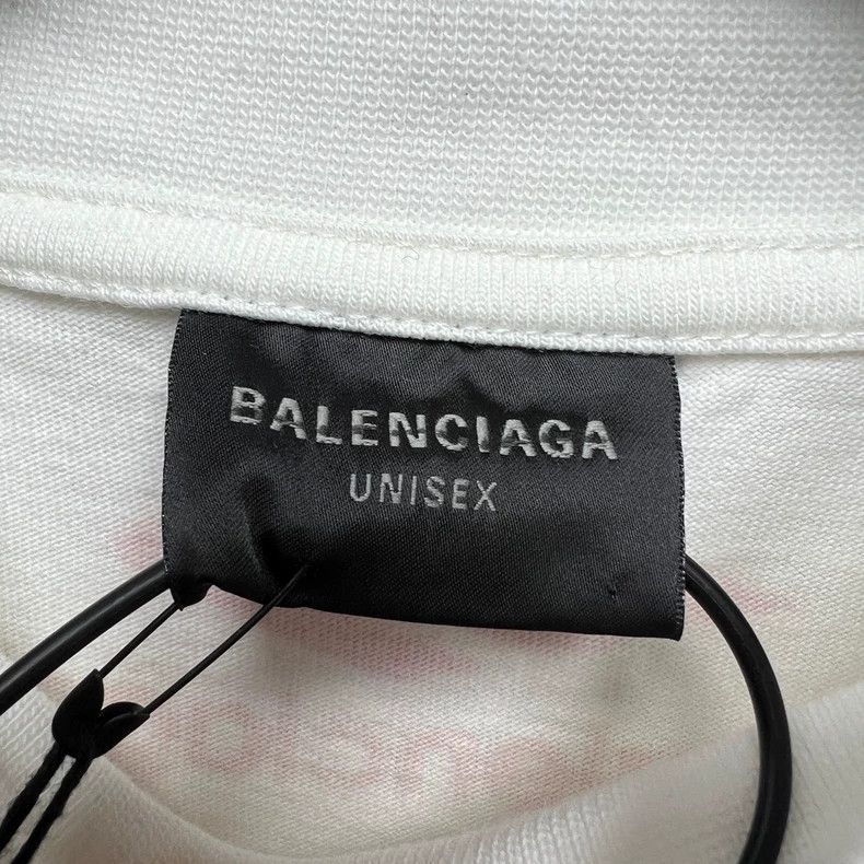 Balenciaga Balenciaga Logo printing of racing letters destroys long-s Size US S / EU 44-46 / 1 - 3 Thumbnail