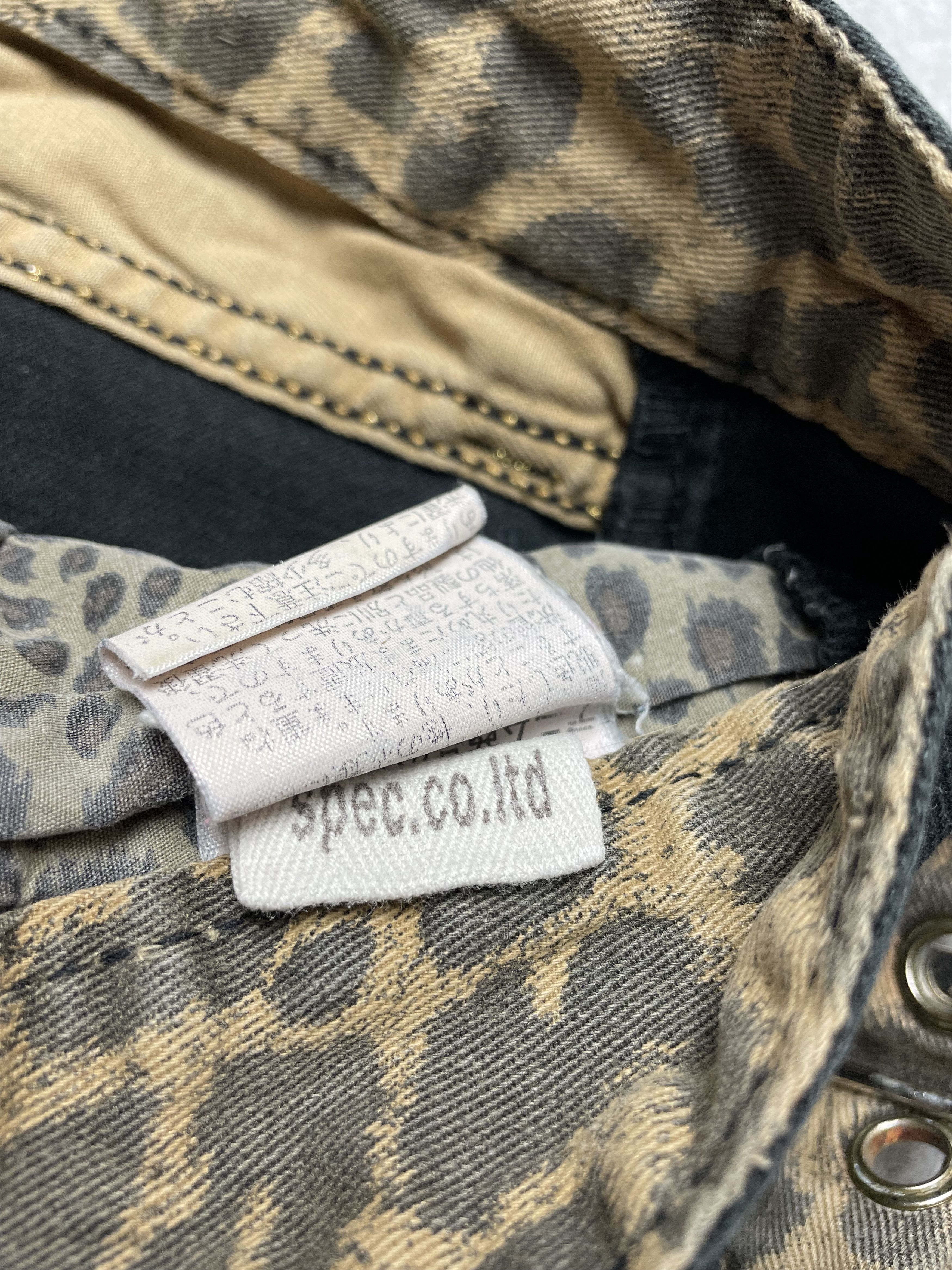 Japanese Brand DIA D.I.A. Jeans Shorts Leopard Print Gal Japan Size 24" / US 00 / IT 34 - 11 Thumbnail