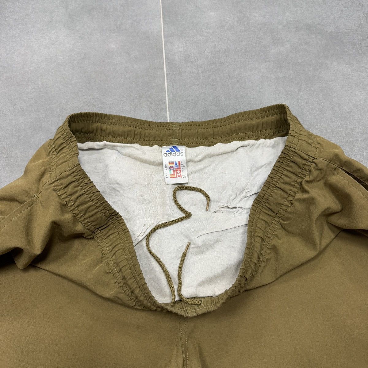 Adidas × Vintage Vintage Adidas Shorts Size M Size US 32 / EU 48 - 8 Thumbnail