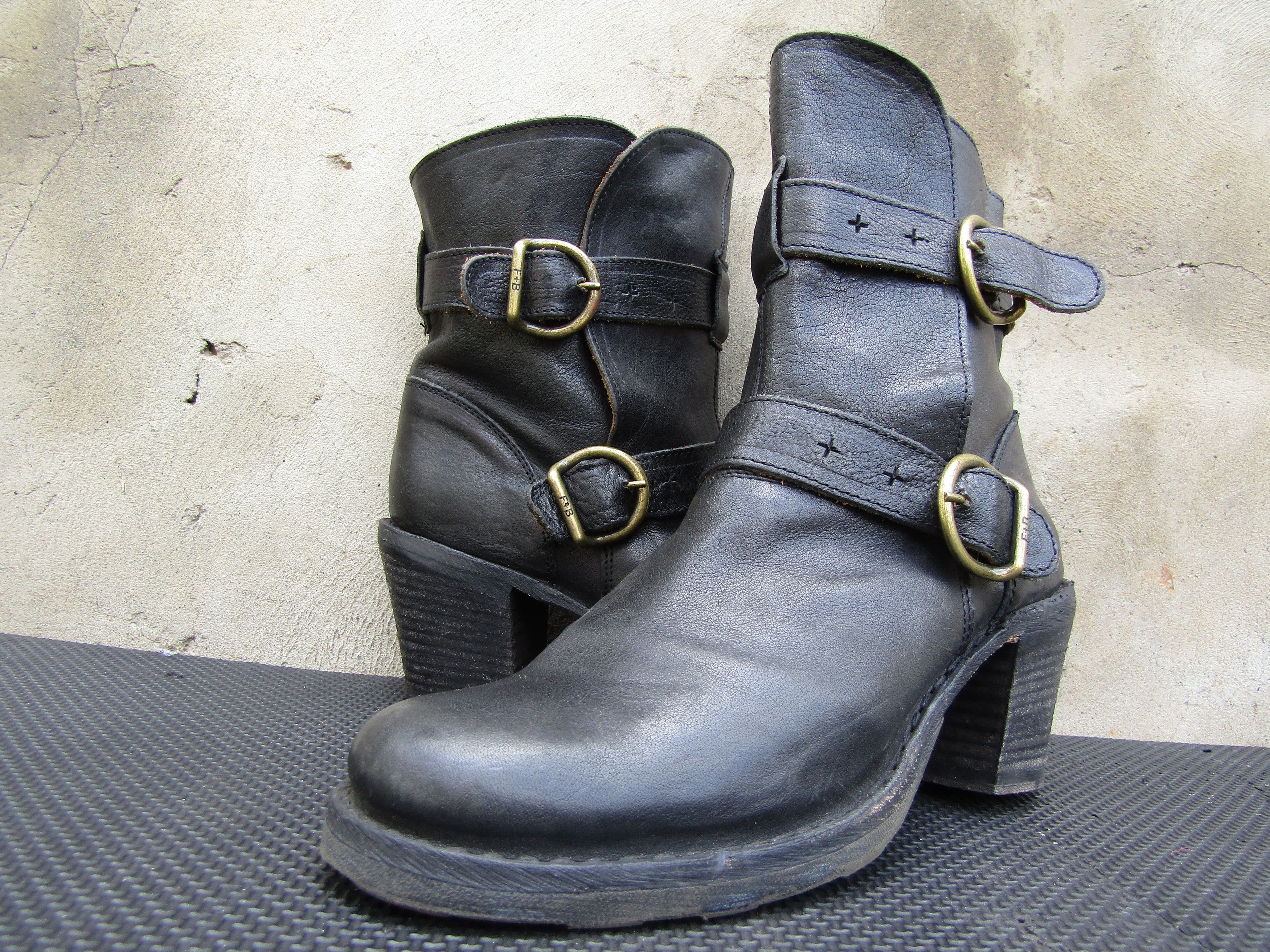 Fiorentini + Baker Fiorentini + Baker Eternity Ankle Stacked Chunky Heels Size US 7 / IT 37 - 1 Thumbnail