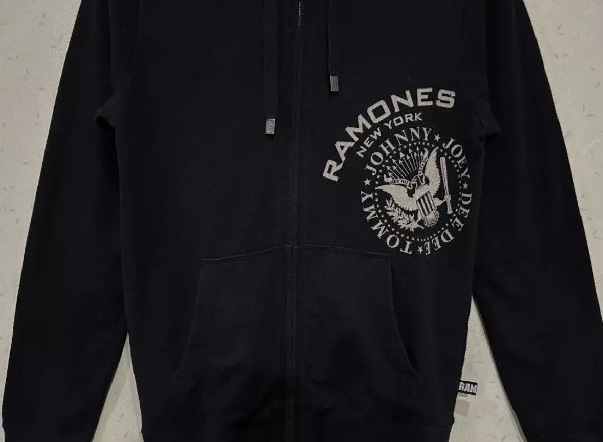 Hysteric Glamour HYSTERIC GLAMOUR RAMONES Zip Up Hoodie Parka Live Size US S / EU 44-46 / 1 - 4 Thumbnail