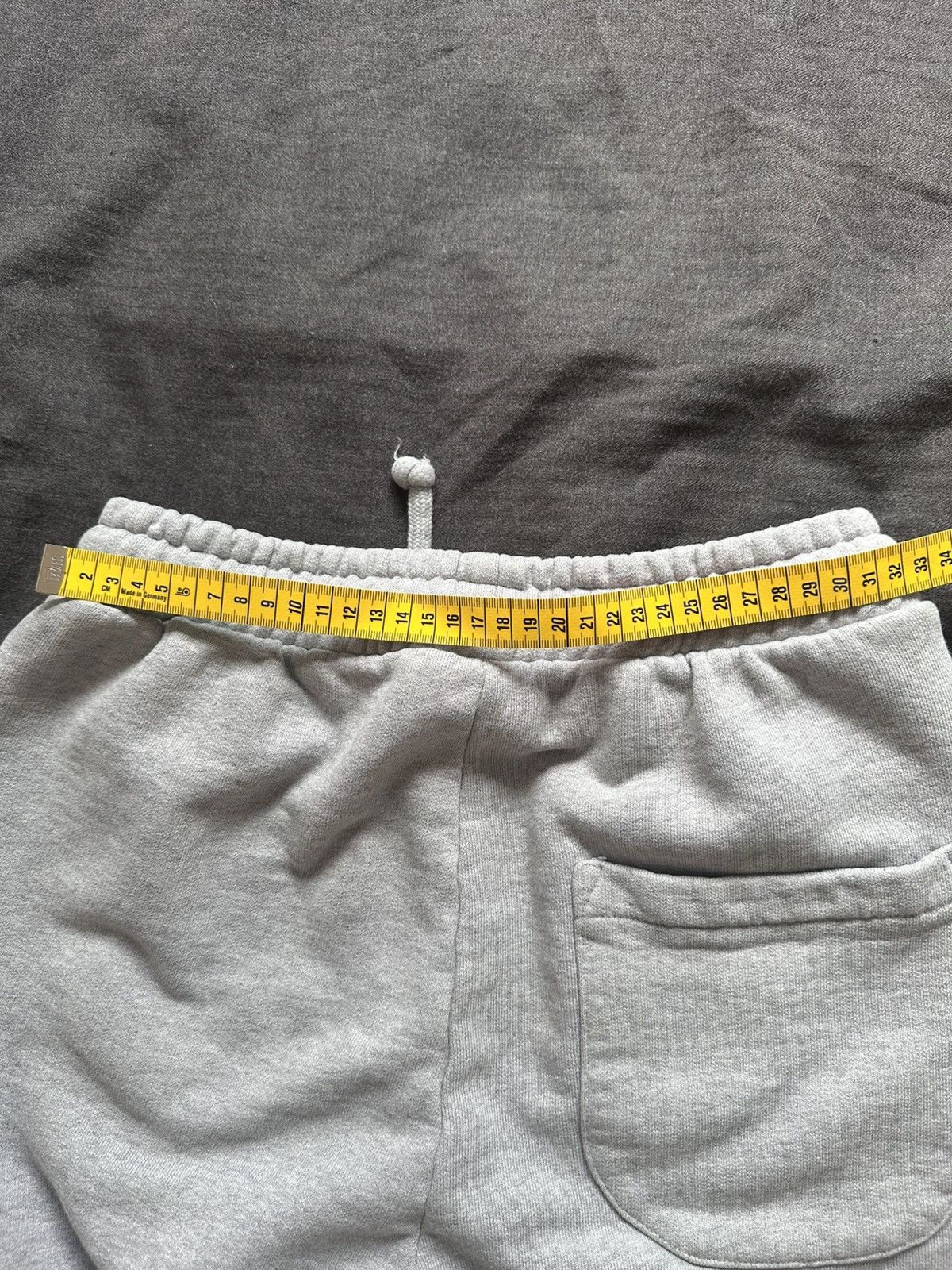 Vetements Vetements X Champion sweatpants “parody logo” Size US 28 / EU 44 - 12 Thumbnail