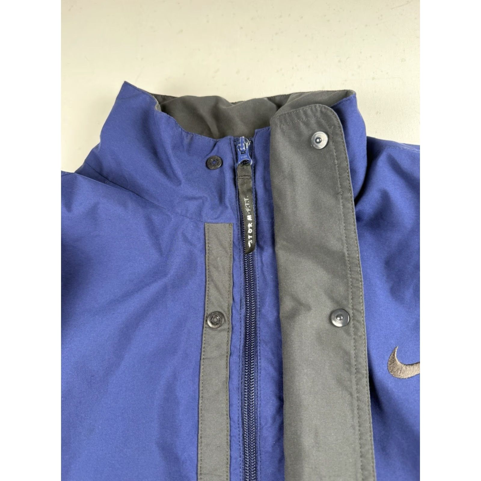 Nike **Nike Blue Golf Jacket Mens Large Windbreaker Full Zip Performance** User: **Nike Blue Windbreaker Mens Large Golf Jacket Full Zip Performance** Size US L / EU 52-54 / 3 - 2 Thumbnail