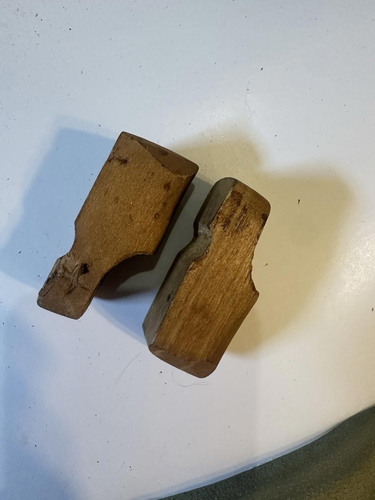 The Unbranded Brand VINTAGE MINIATURE DOLL WOODEN DUTCH? CLOG SHOES Size ONE SIZE - 4 Thumbnail
