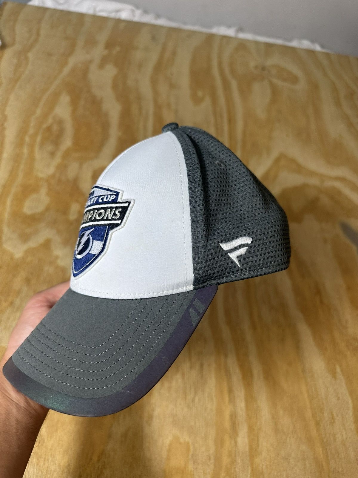NHL × Vintage Tampa Bay Lightning 2020 Champions Snapback Hat NHL Hockey Size ONE SIZE - 2 Thumbnail