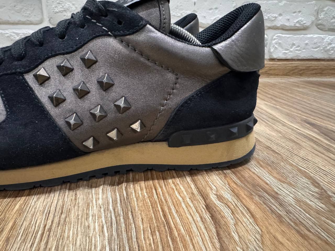 Valentino Valentino Leather Suede Rockrunner Stud Sneakers Size 43 Size US 10 / EU 43 - 2 Thumbnail
