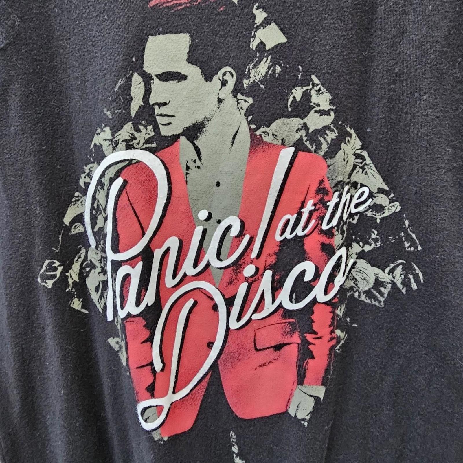 Other Panic at the Disco Band Tee Black and Red Size US M / EU 48-50 / 2 - 4 Thumbnail