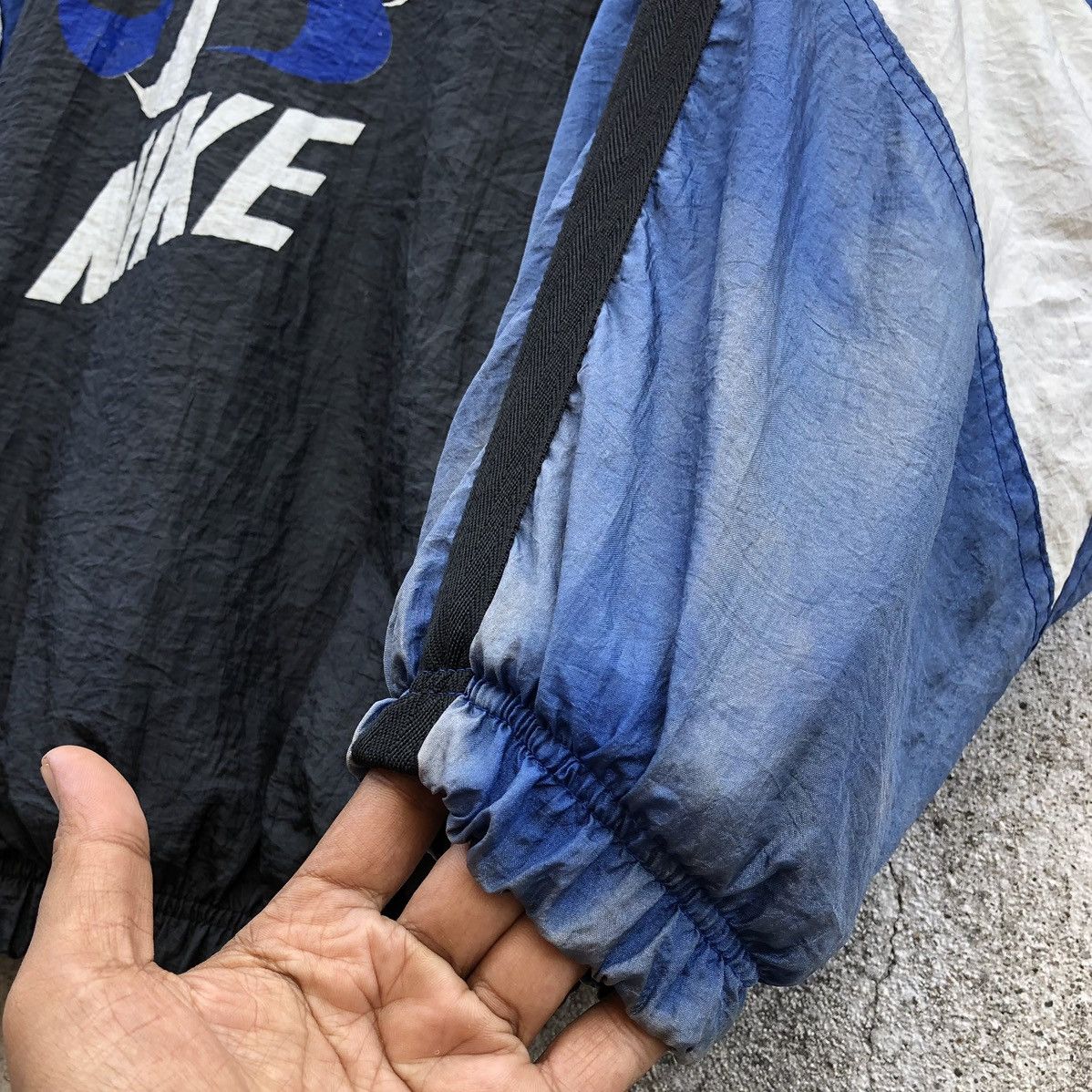 Vintage Vintage 80-90s Nike Pinwheel Big Logo Windbreaker Jacket Size US XL / EU 56 / 4 - 11 Thumbnail