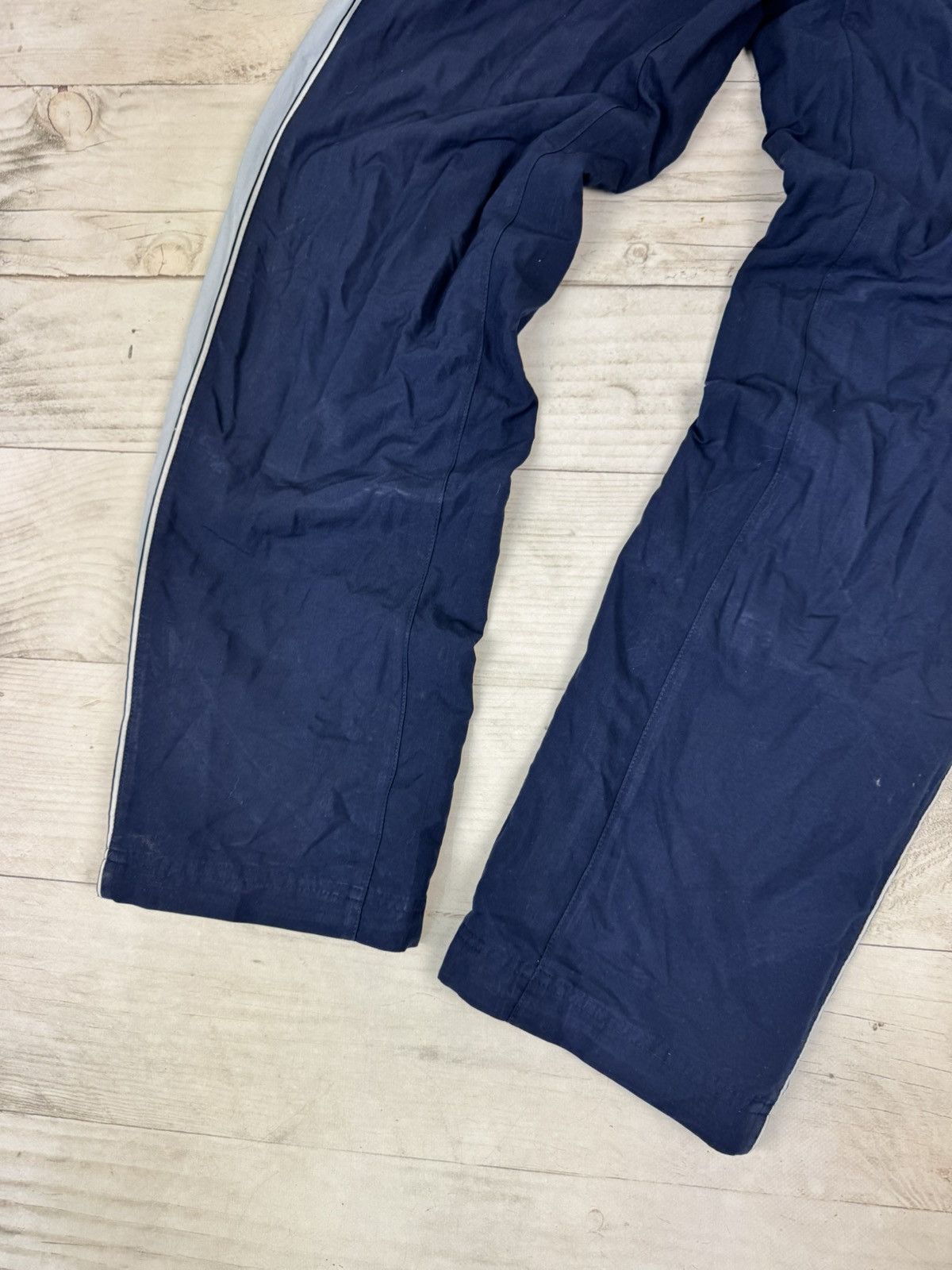 Nike Vintage Nike Track Pants Nylon 00s Swoosh Striped Y2K Size US 32 / EU 48 - 8 Thumbnail