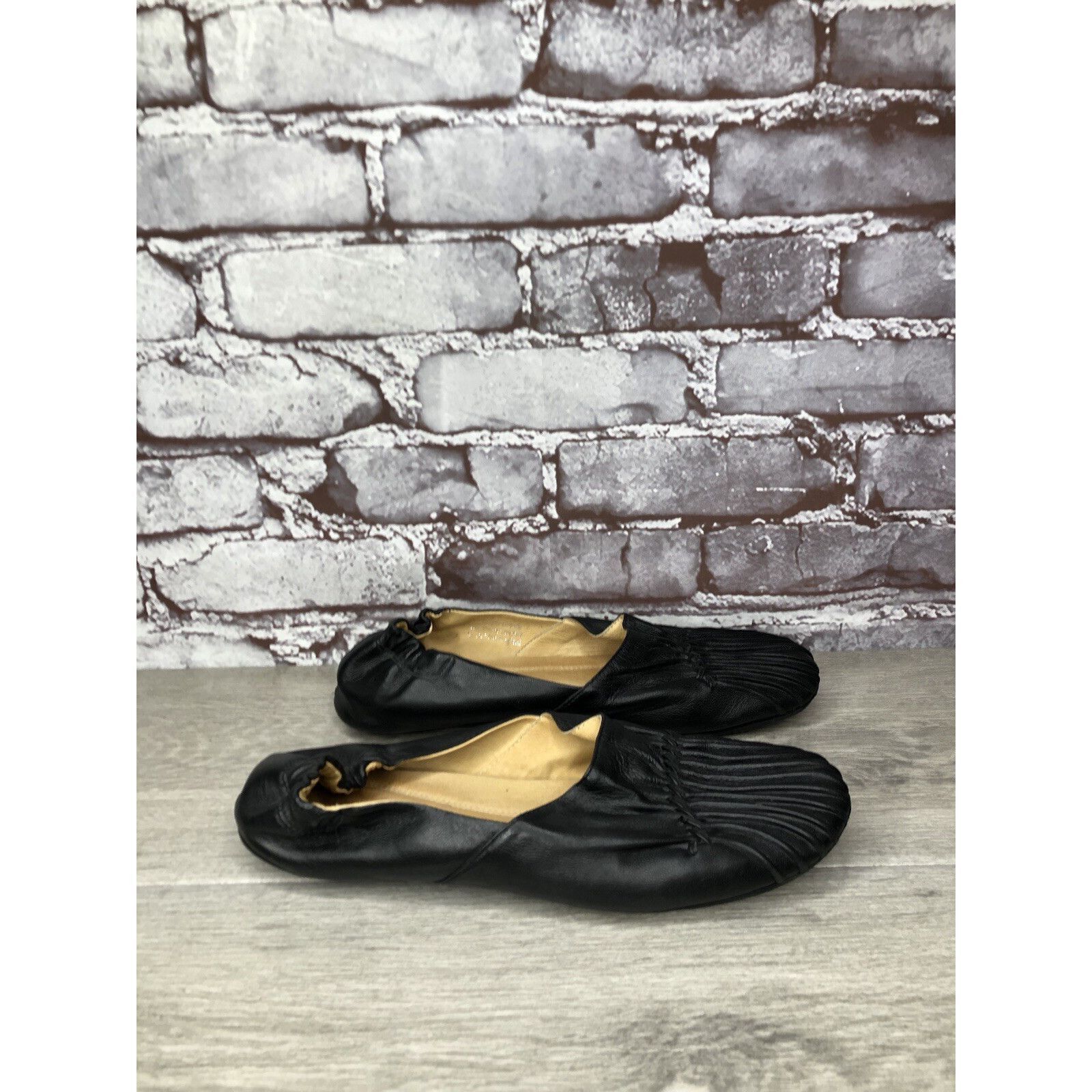 Chocolate Chocolate Blu CAM2 Black Pleated Leather Ballet Flats Shoes Size US 8 / IT 38 - 18 Thumbnail