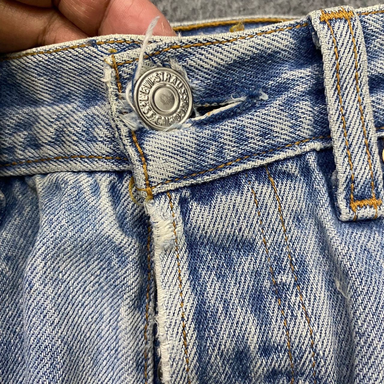 Levi's 💥Vintage 90s Levis Distressed Denim Kurt Cobain Style Size US 29 - 8 Thumbnail