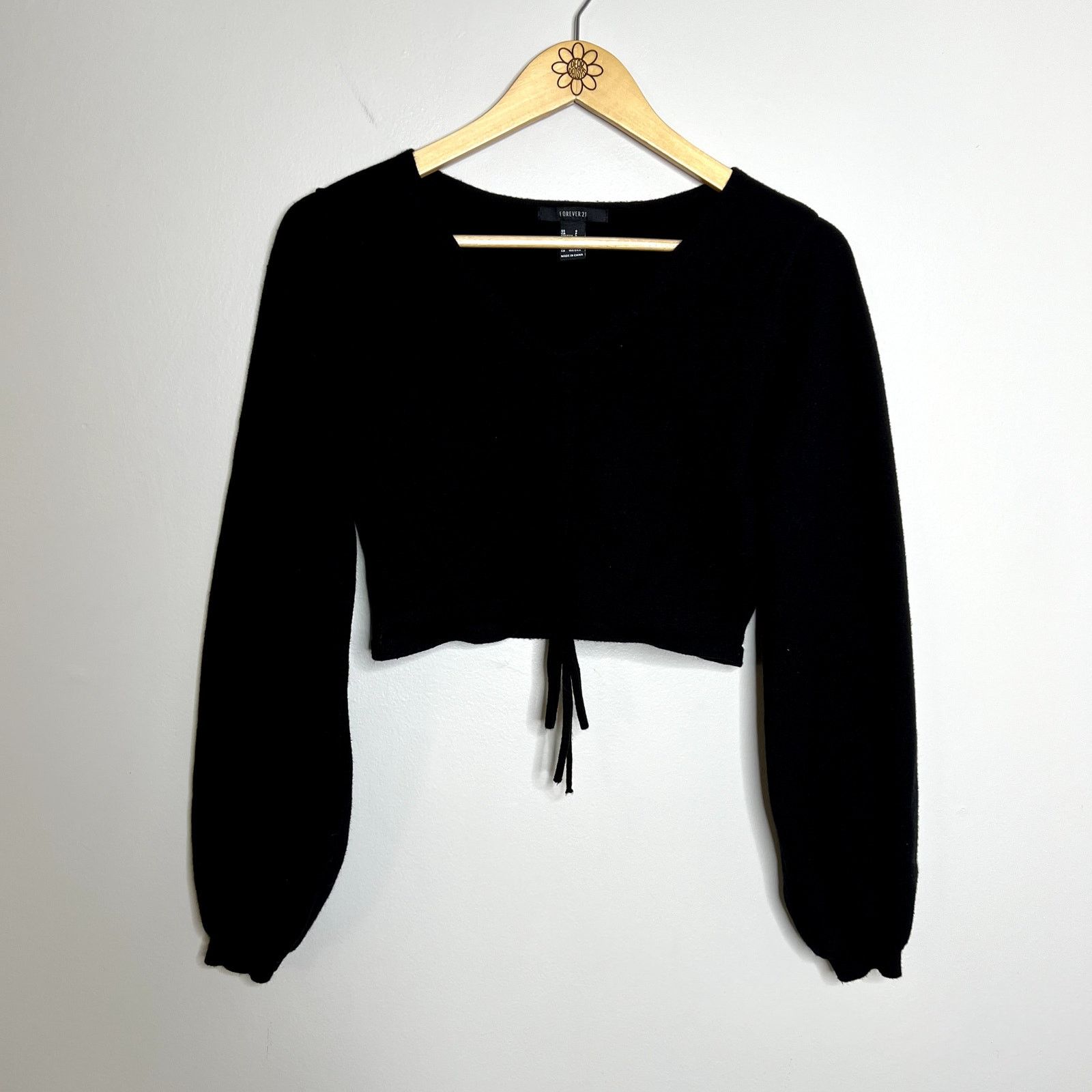 Forever 21 Forever 21 Black Wide Sleeve Tie Sweater Crop Top Size S / US 4 / IT 40 - 4 Thumbnail