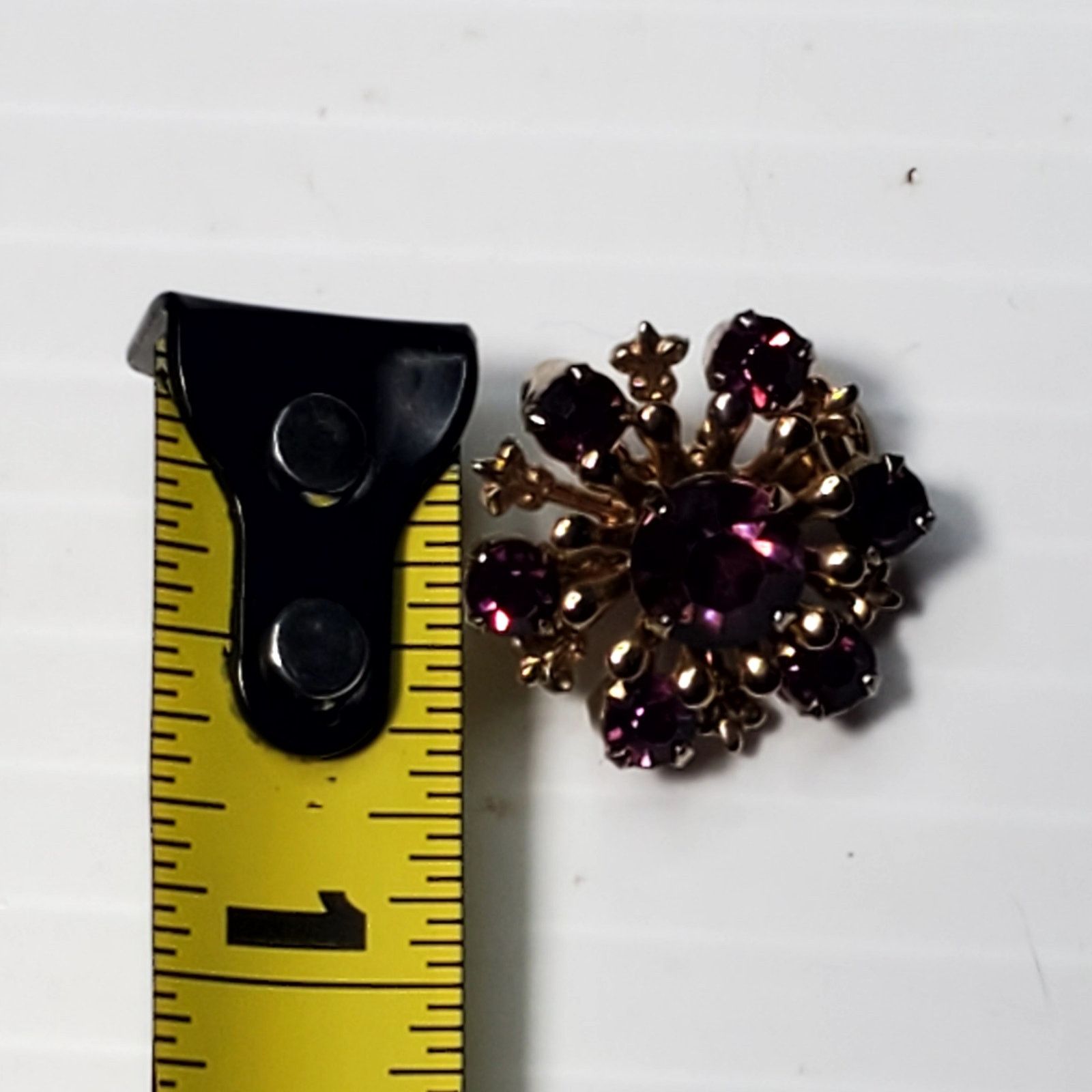 Other Starburst Brooch Purple Rhinestones Riveted Back 1/2" Vtg Size ONE SIZE - 3 Thumbnail