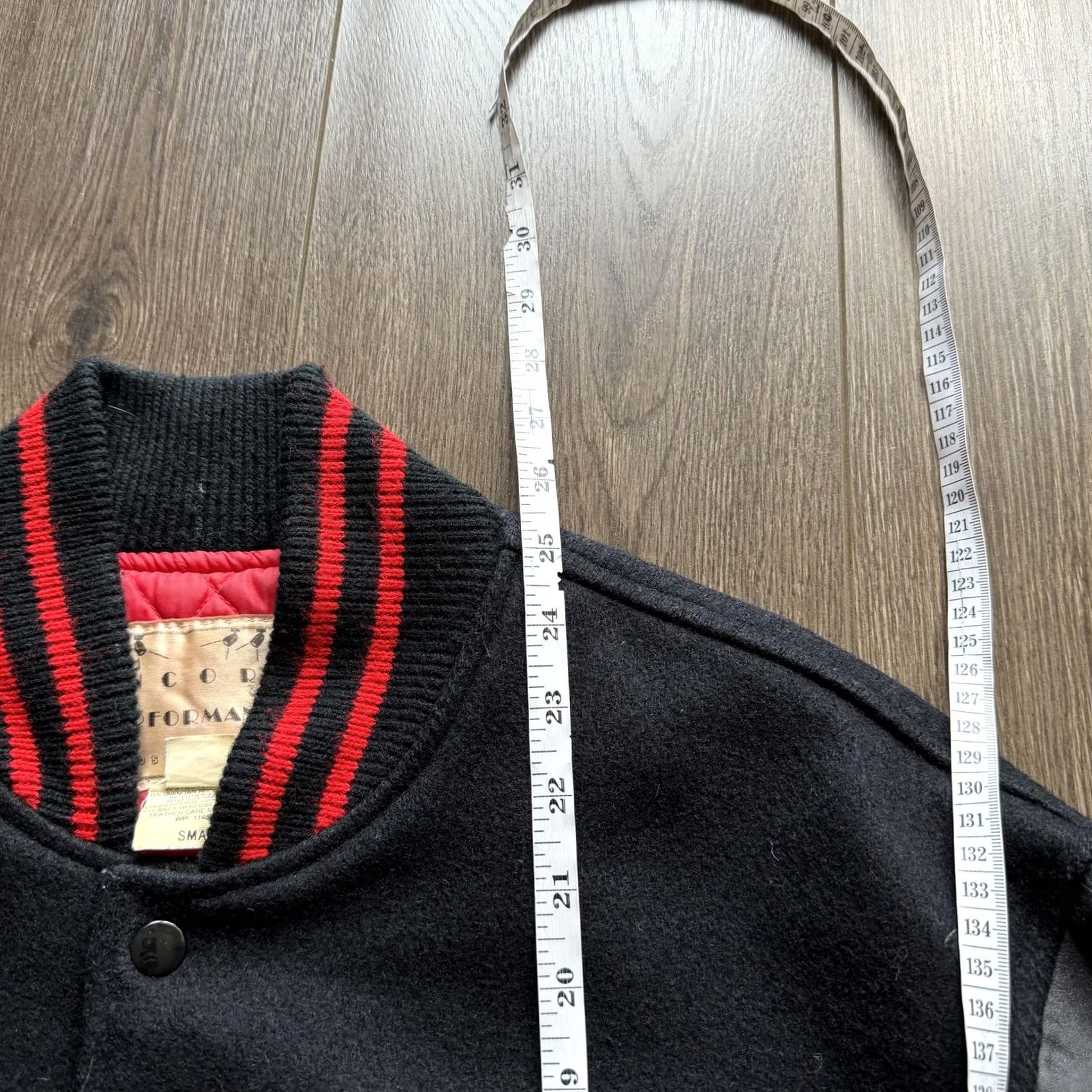 Vintage VINTAGE Hard Rock Cafe Varsity Jacket Mens Small Black Wool Leather Sleeves San Diego Size US S / EU 44-46 / 1 - 8 Thumbnail
