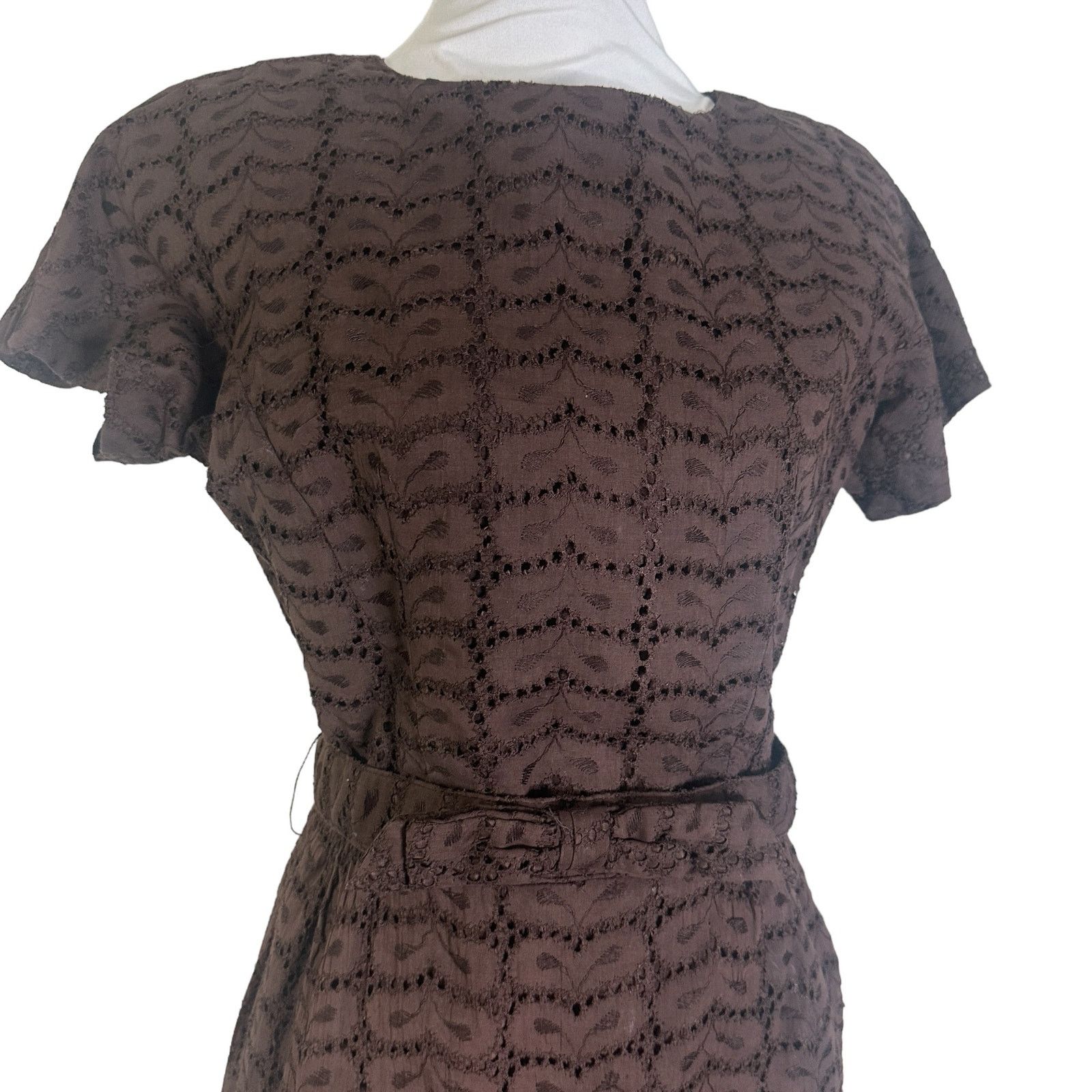 Vintage Vintage 1950s Brown Eyelet Wiggle Shift Dress Jacket Belt M Size M / US 6-8 / IT 42-44 - 4 Thumbnail