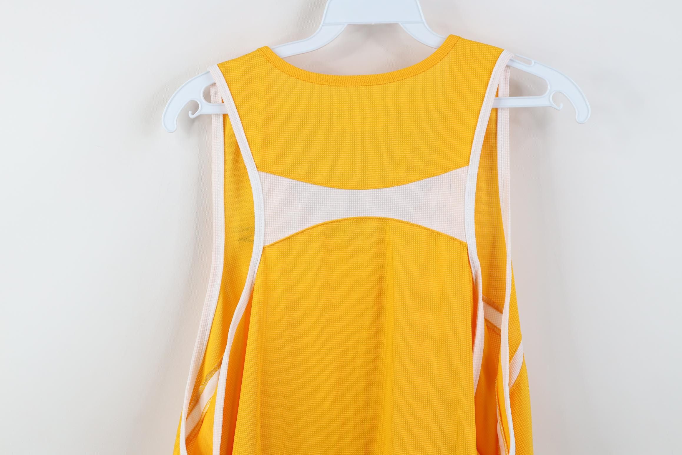 Brooks Vintage Brooks Running Knit Racing Singlet Jersey T-Shirt Size US XXL / EU 58 / 5 - 10 Thumbnail