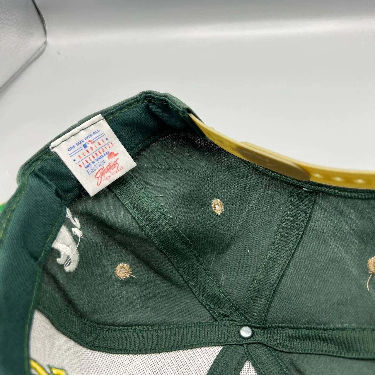 Signatures × Vintage Oakland Athletics Hat Men Green Brown MLB Snap Back Size ONE SIZE - 7 Thumbnail