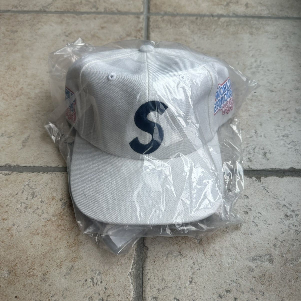 Supreme Supreme World Famous S Logo 6-Panel (SS26) White Size ONE SIZE - 1 Thumbnail