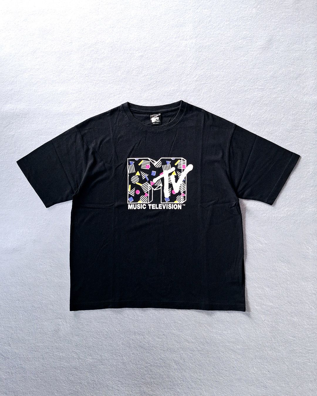Mtv MTV 2019 VIACOM NIKO AND ... TSHIRT Size US L / EU 52-54 / 3 - 1 Thumbnail
