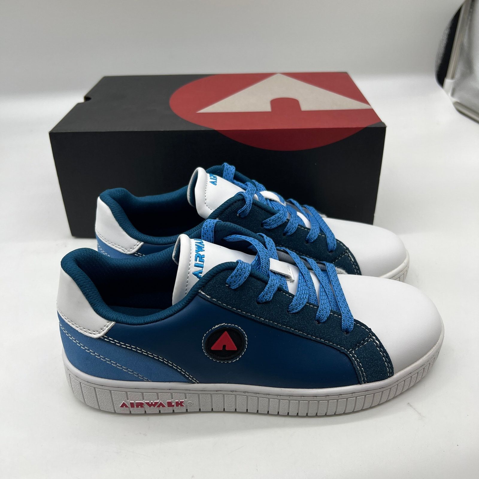 Airwalk AIRWALK Stevie Skateboarding Shoes Size 5.5 Navy Light Blue Size US 5.5 / IT 35.5 - 3 Thumbnail