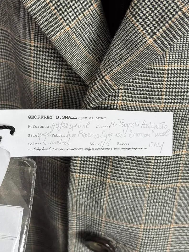 Geoffrey B. Small Geoffrey B. Small 3B notched lapel checkered blazer| Size 44R - 9 Thumbnail