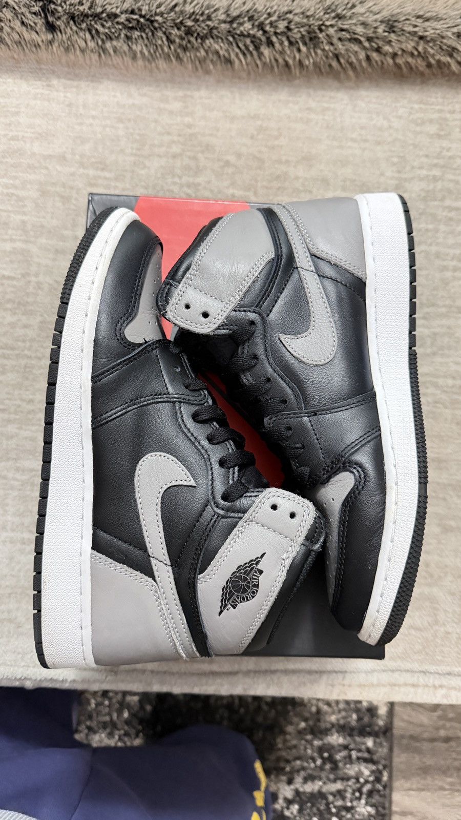 Air Jordan 1 Retro High OG ‘Shadow’ Size 7US