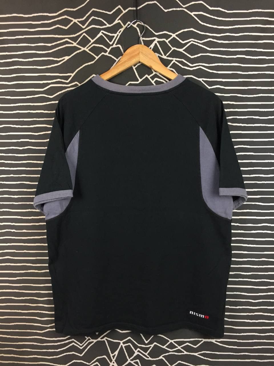 Japanese Brand Vtg Nismo Nissan Motorsports Racing Tech V-Neck Tee Size US L / EU 52-54 / 3 - 6 Thumbnail