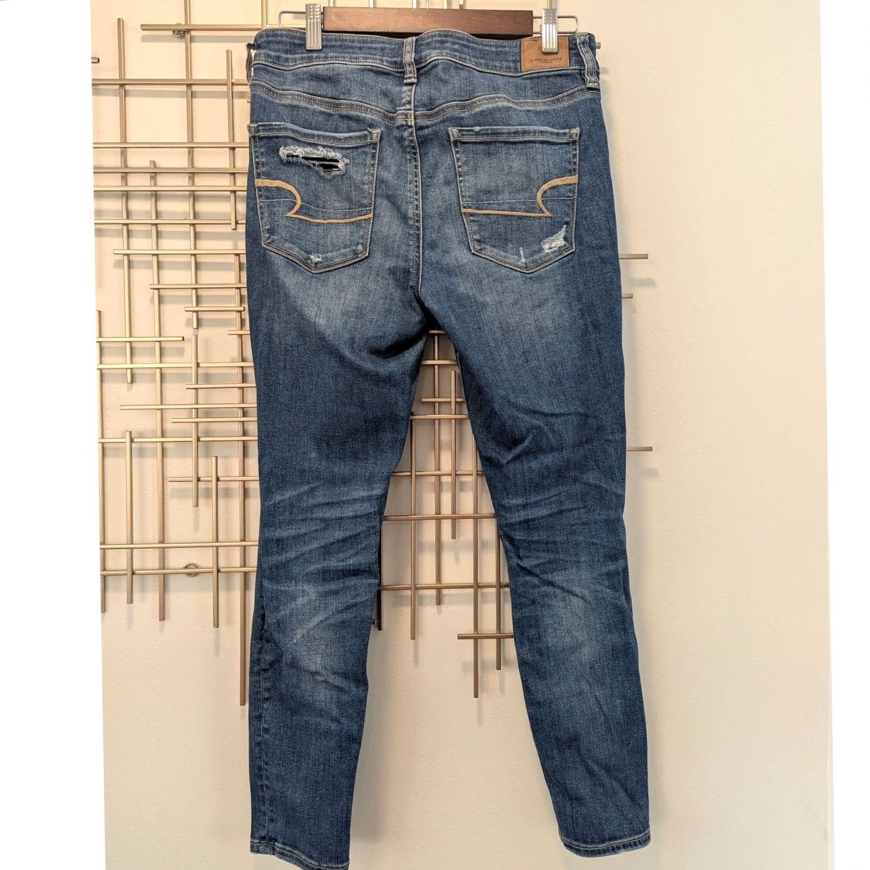American Eagle Outfitters American Eagle Hi Rise Jeggings Womens 8 Short Distressed Denim Skinny Jeans Blue Slim Stretch 5-Pocket Lifted Rise Jeans Mens Womens Girls Size 30" / US 8 / IT 44 - 2 Thumbnail