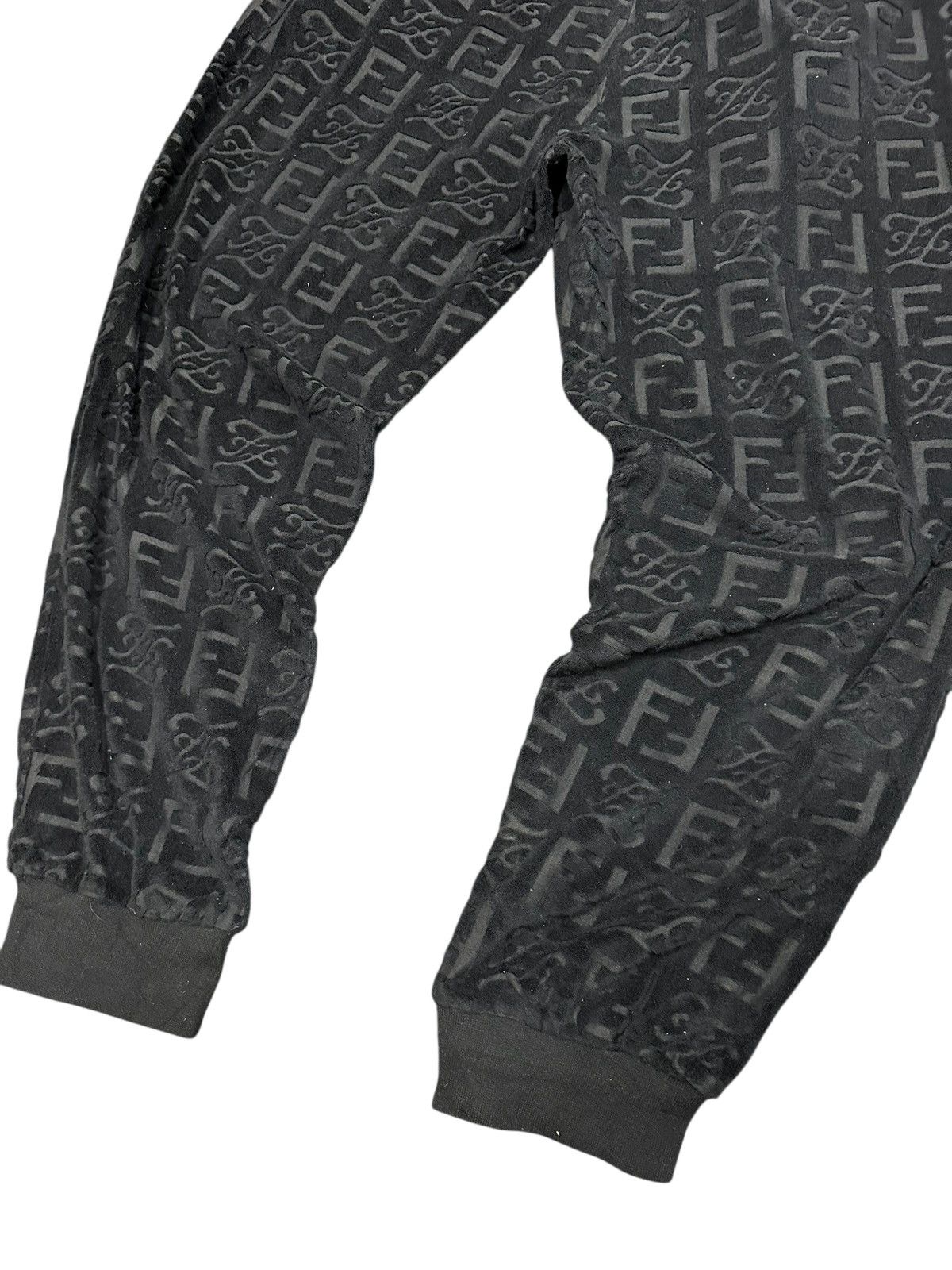 Fendi Fendi 3D Monogram Velvet Jogger Pant Size US 34 / EU 50 - 9 Thumbnail