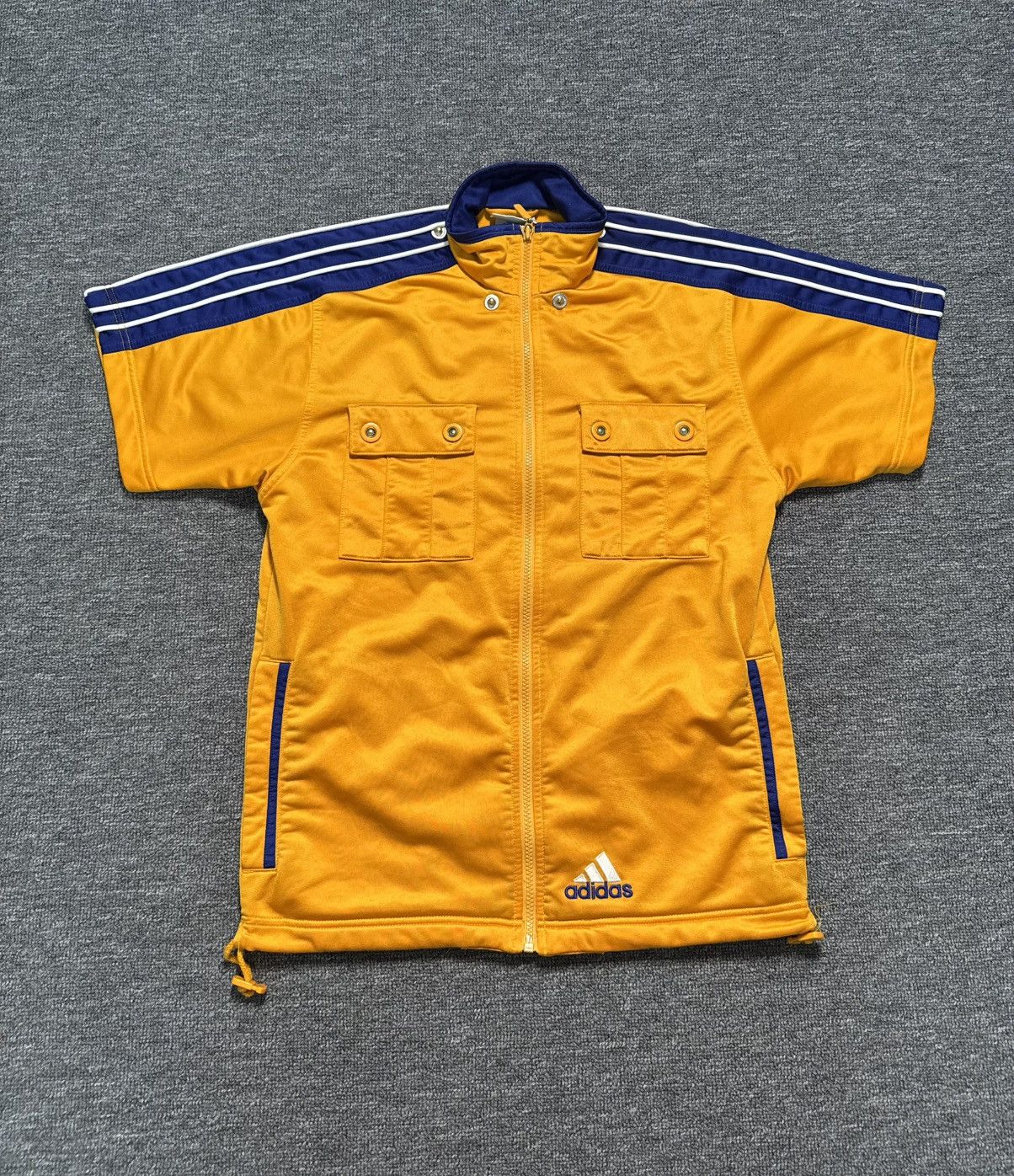 Adidas Vintage Adidas Men's L Short Sleeve Track Jacket Full Zip Size US L / EU 52-54 / 3 - 1 Thumbnail
