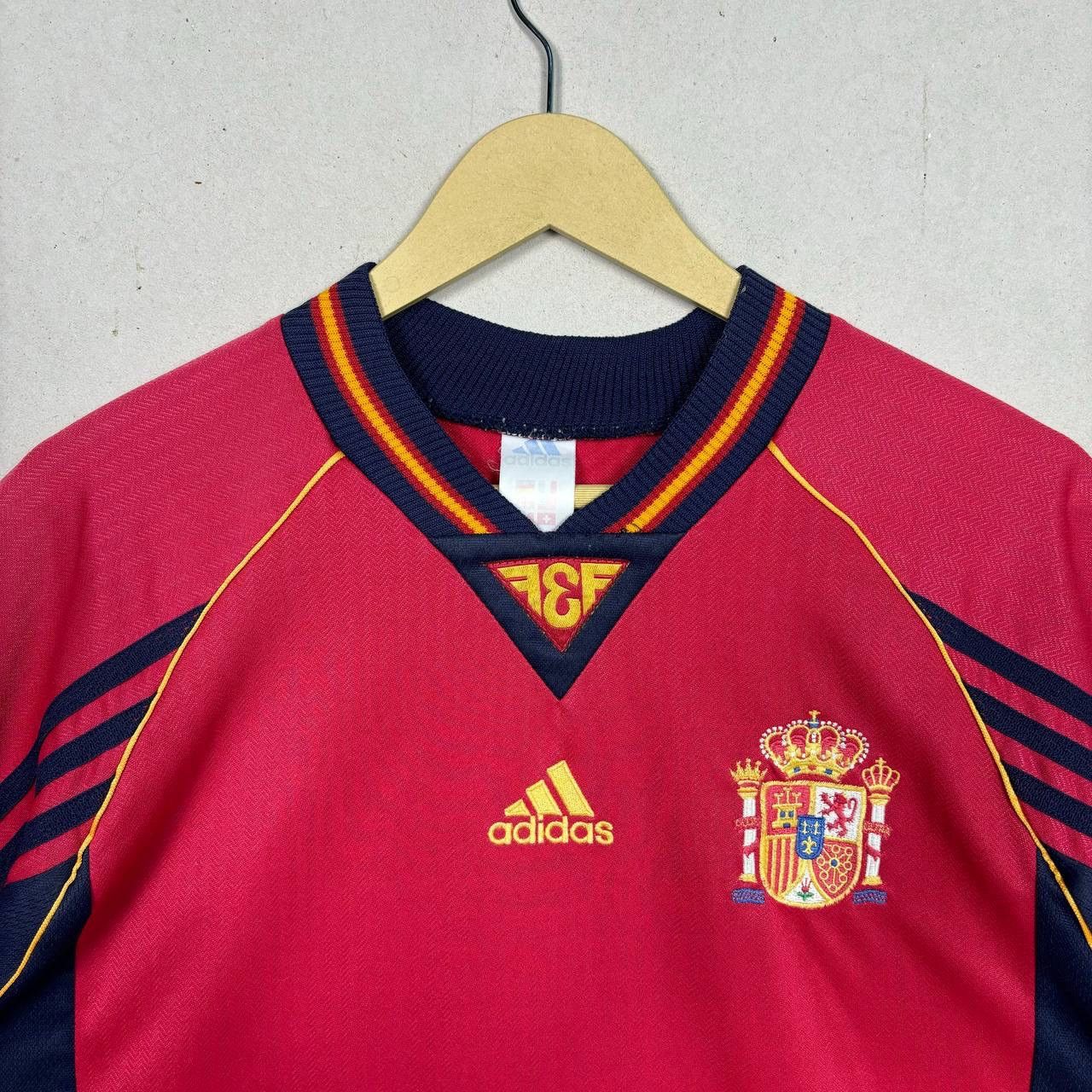 Adidas Vintage 98/99 Spain World Cup Adidas Jersey Home Red Large Size US L / EU 52-54 / 3 - 4 Thumbnail