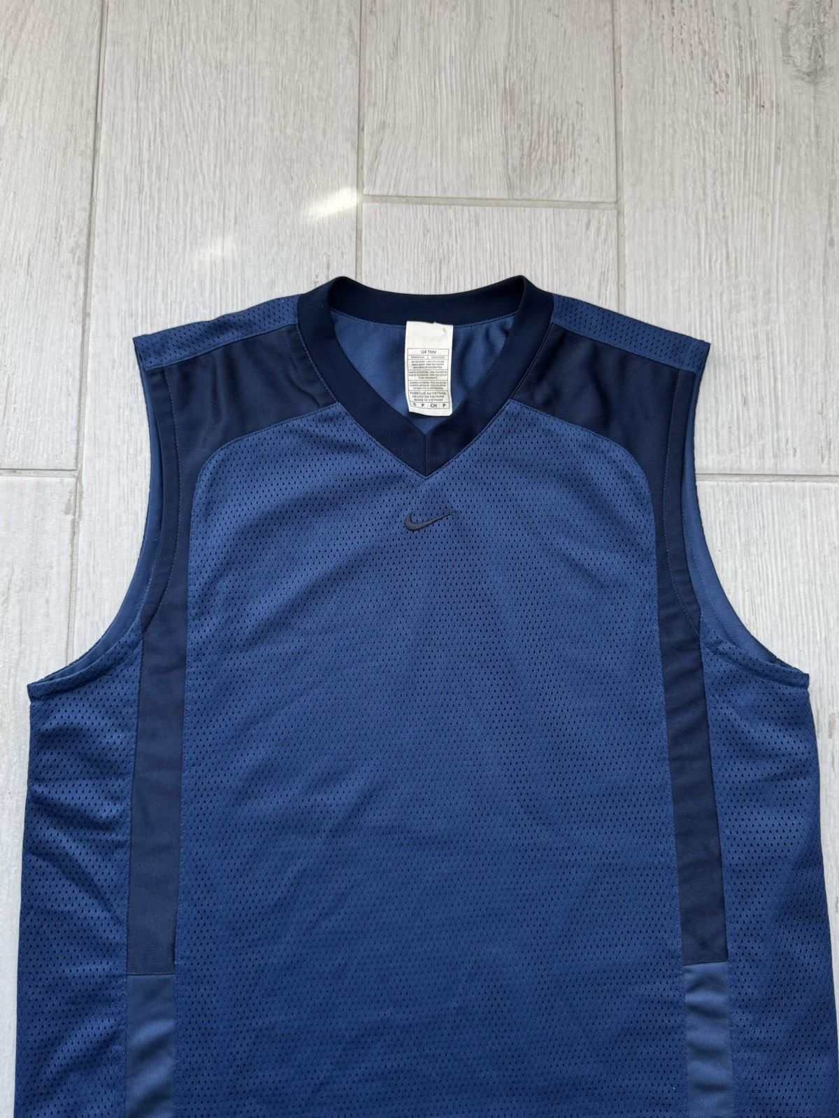 Nike Vintage Y2K Nike Reversible Center Swoosh Basketball Jersey Size US S / EU 44-46 / 1 - 3 Thumbnail