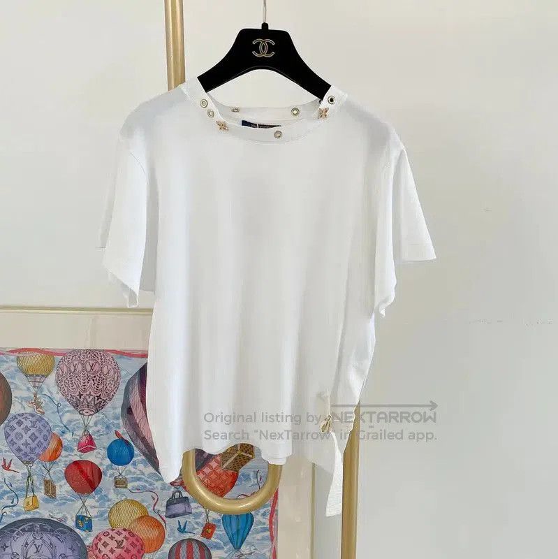Louis Vuitton Louis Vuitton White Summer Short Sleeve T. Size XS / US 0-2 / IT 36-38 - 1 Thumbnail