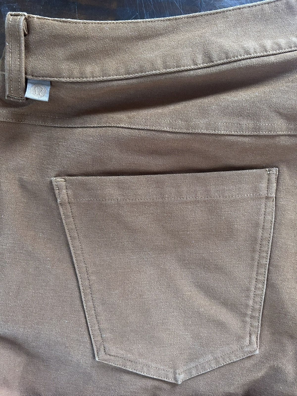 Lululemon Lululemon ABC Pants Size US 40 / EU 56 - 3 Thumbnail