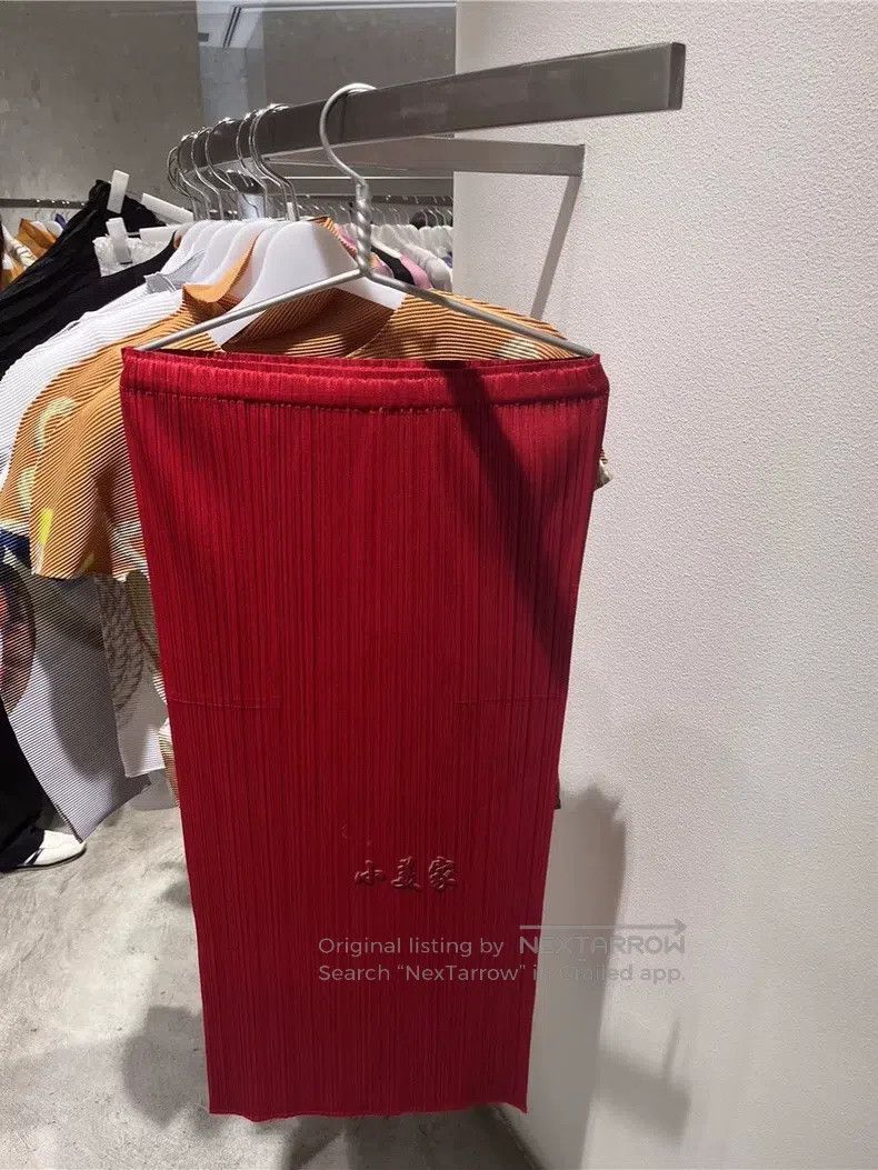 Issey Miyake Issey Miyake size:3 Red Pleated Midi Skirt Size 31" - 5 Thumbnail