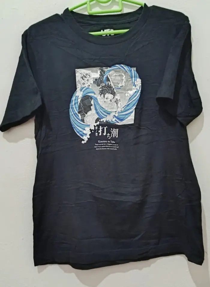 Uniqlo Kimetsu No Yaiba T-Shirt Size US XS / EU 42 / 0 - 1 Thumbnail