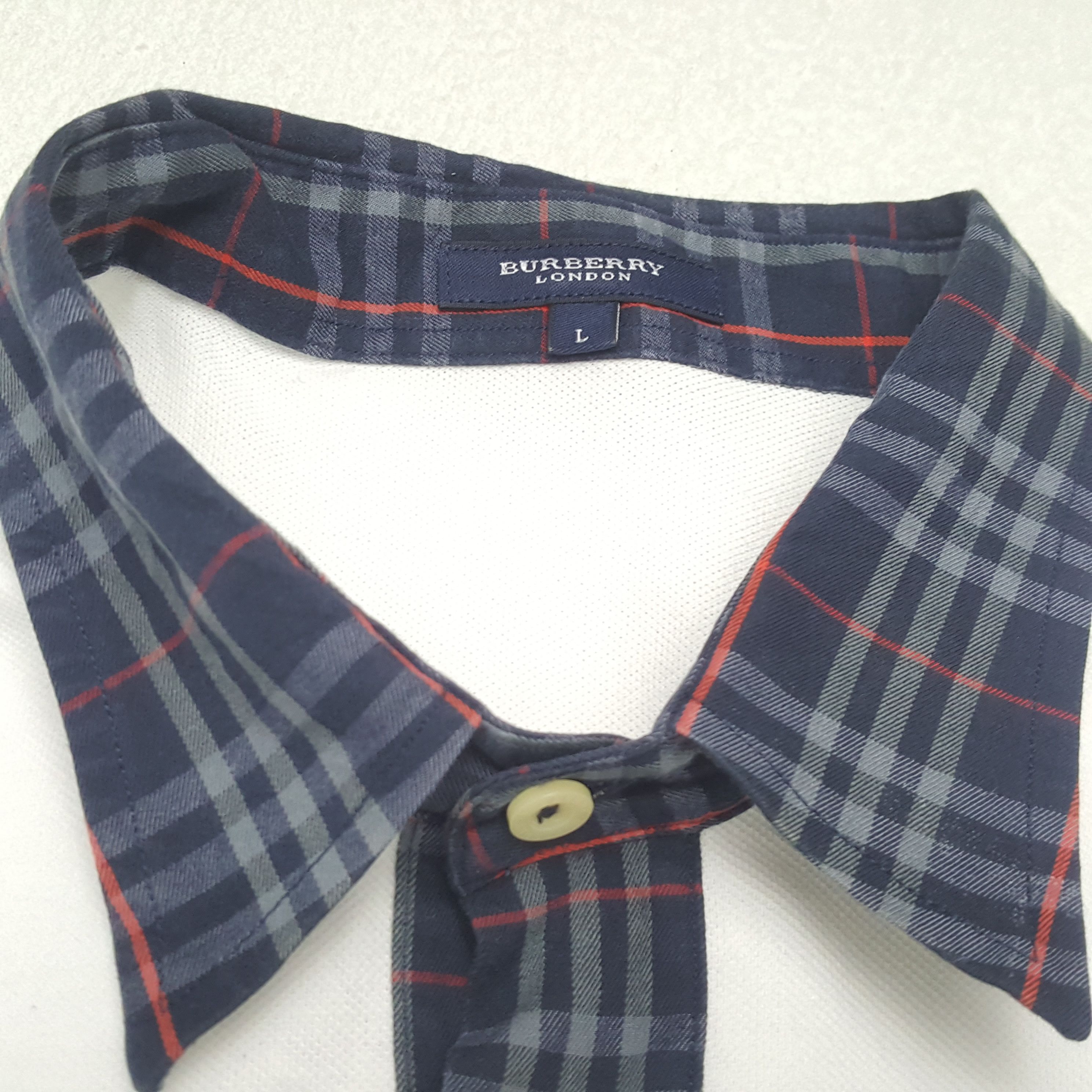 Burberry × Vintage BURBERRY LONDON Small Logo Design Casual Polos Size US M / EU 48-50 / 2 - 7 Thumbnail