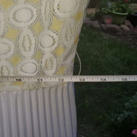 Vintage Vintage Maxi Zippered Top Laced & Lined Solid Pleated SL Sz. Size S / US 4 / IT 40 - 5 Thumbnail