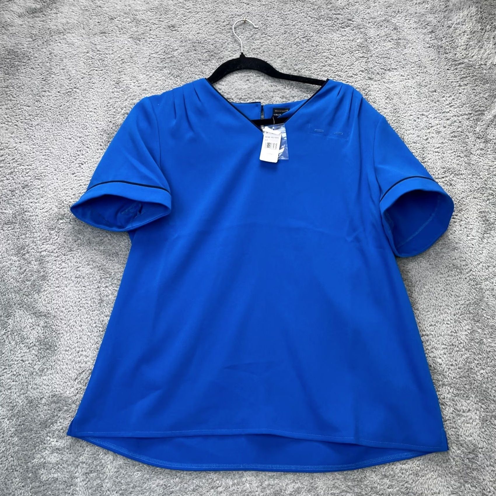 Brooks Brothers Brooks Brothers Top Womens Large Blue United Airlines Flight Attendant Employee Short Sleeve VINTAGE? Size L / US 10 / IT 46 - 2 Thumbnail