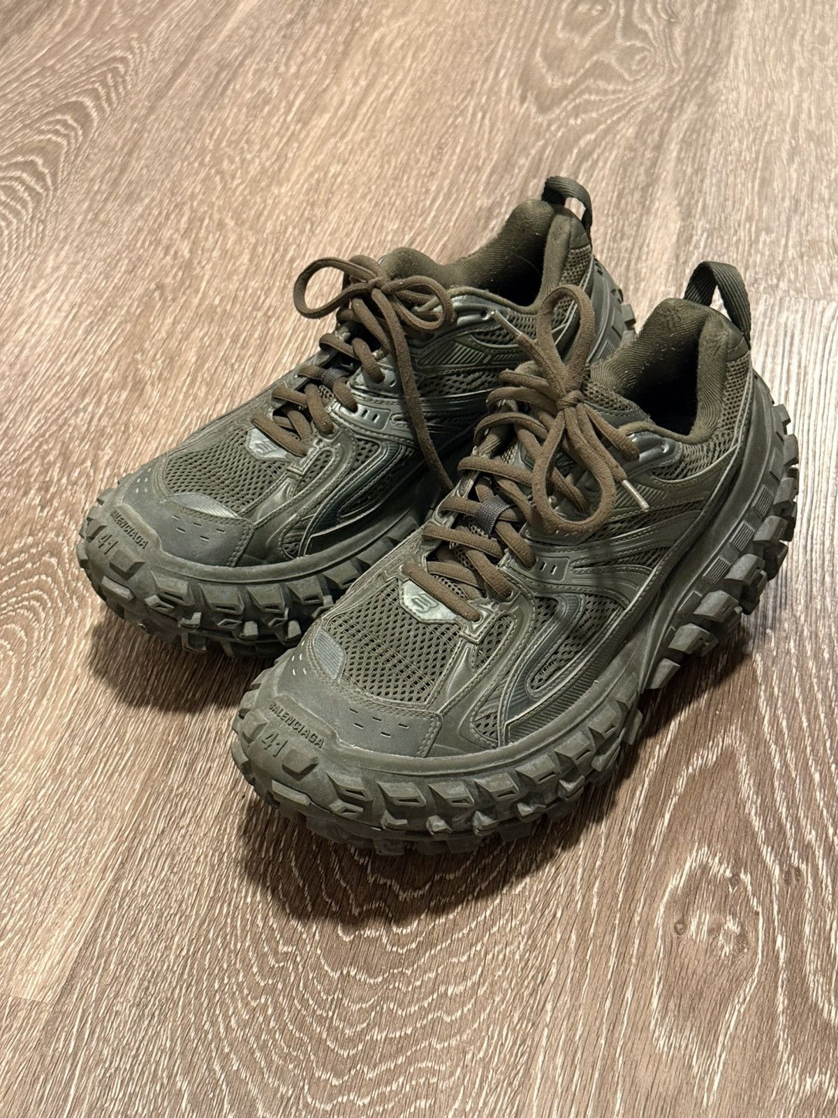 Balenciaga Balenciaga Bouncer / Defender Size US 8 / EU 41 - 5 Thumbnail