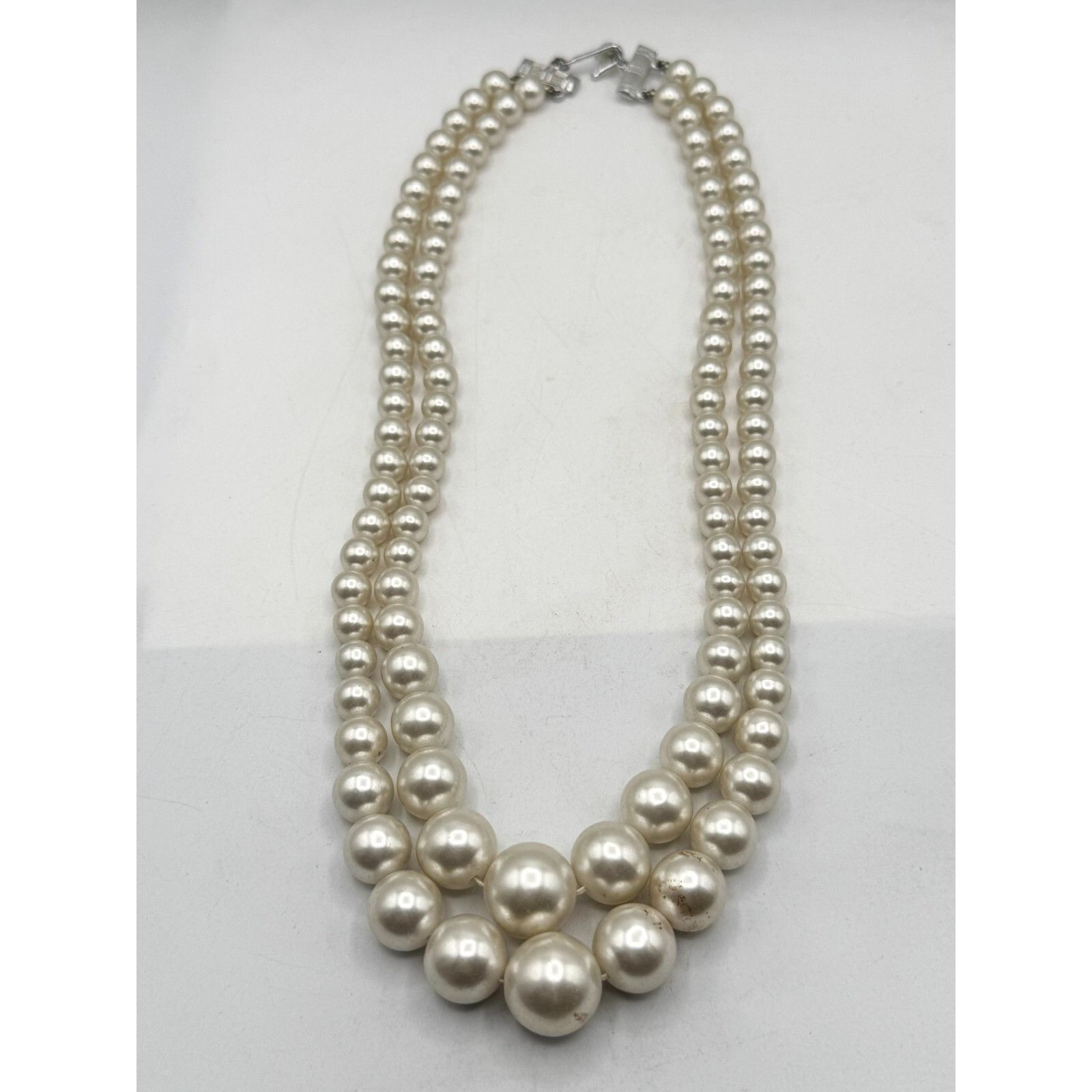 Vintage Vintage Japan Faux Pearl graduating beaded double strand nec Size ONE SIZE - 6 Thumbnail