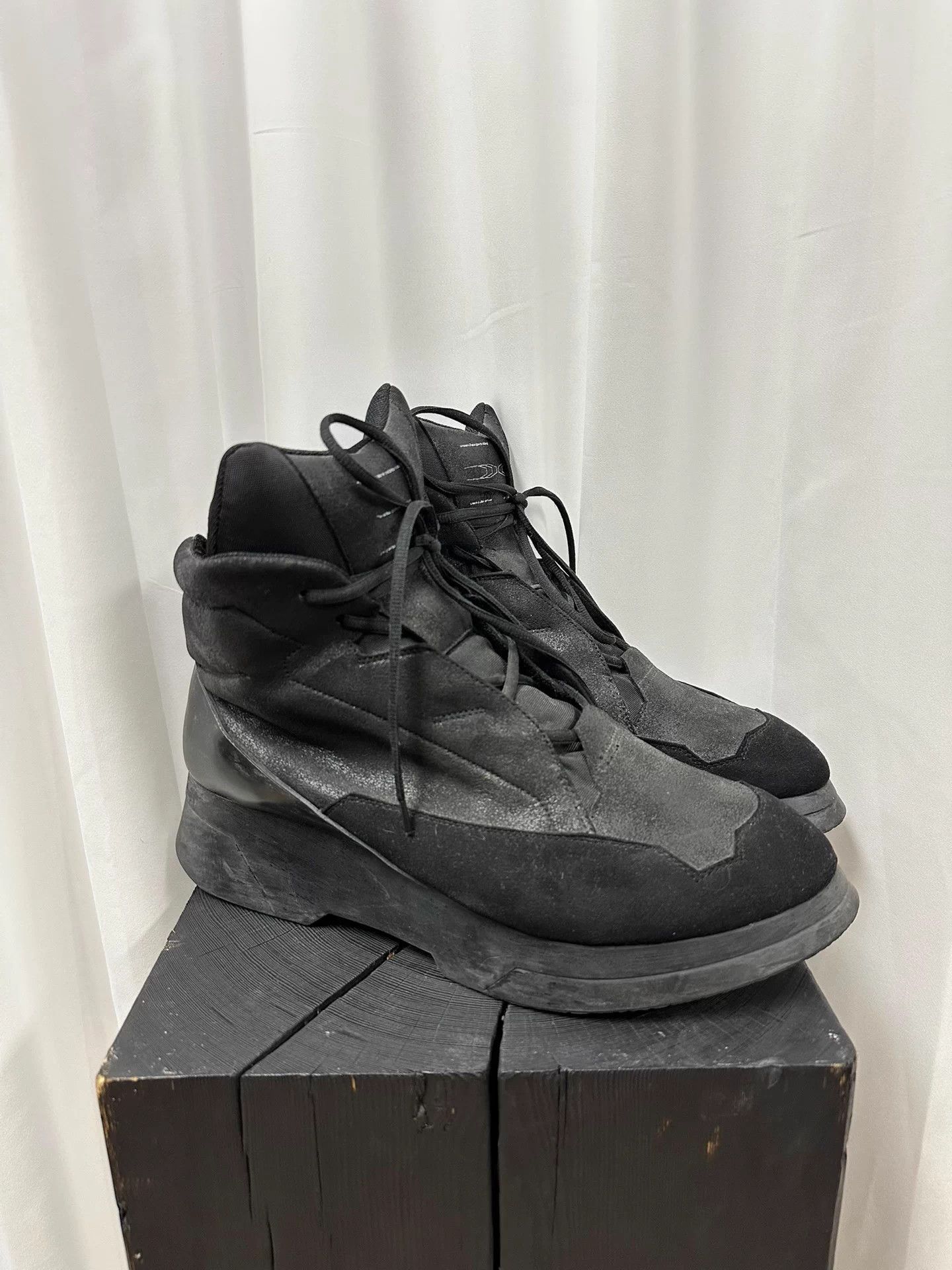 Julius Julius Suede Sneaker 42-44 Size US 9 / EU 42 - 4 Thumbnail